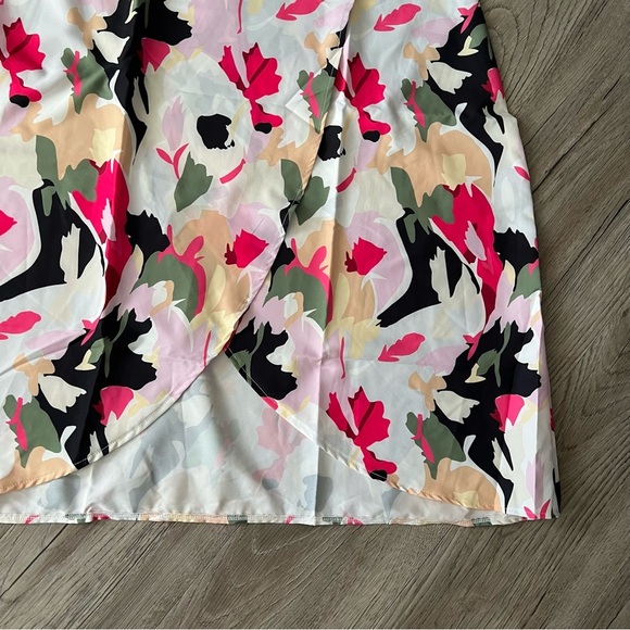 SHEIN White and Black One Shoulder Sundress - Picture 3 of 5